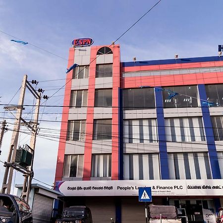 Yaarl Hostels จาฟนา ภายนอก รูปภาพ